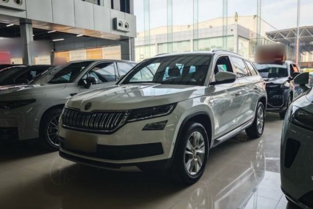 Used Skoda Kodiaq 2019 Facelifted TSI330 7-Seater Two-Wheel-Drive Luxury Enjoyment Edition China VI Standard