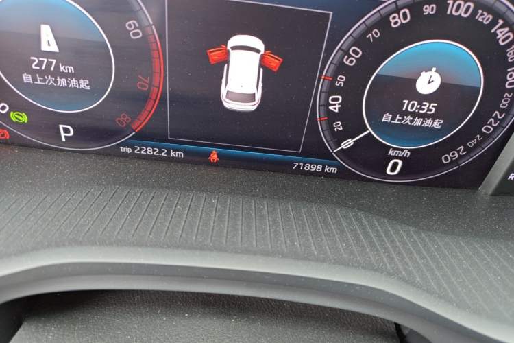 Used Skoda Kodiaq 2019 Facelifted TSI330 5-Seater Two-Wheel-Drive Luxury Enjoyment Edition China VI Standard Odometer Close Up