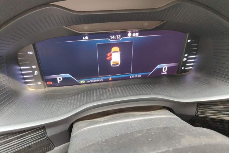 Used Skoda Kodiaq 2019 Facelifted TSI330 7-Seater Two-Wheel-Drive Luxury Enjoyment Edition China VI Standard Odometer Close Up