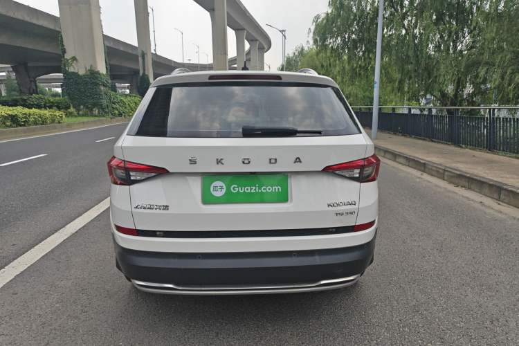 Used Skoda Kodiaq 2019 Facelifted TSI330 7-Seater Two-Wheel-Drive Luxury Enjoyment Edition China VI Standard Rear