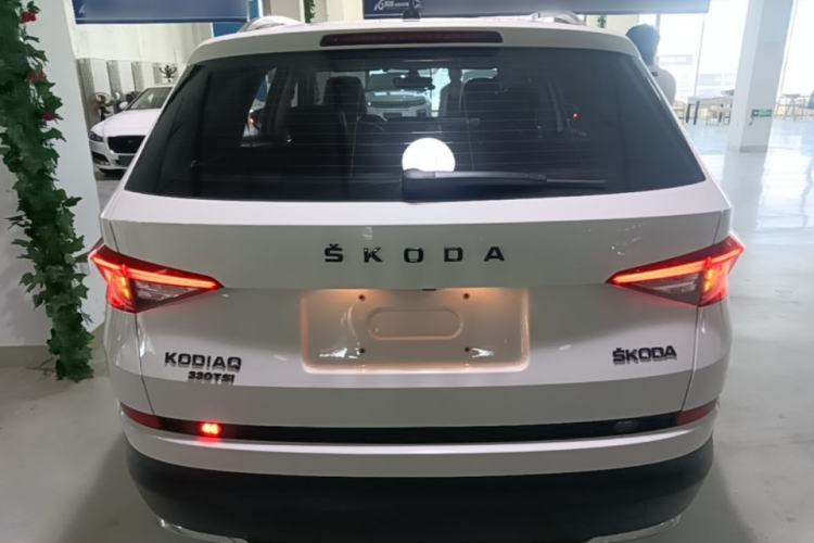 Used Skoda Kodiaq 2019 Facelifted TSI330 5-Seater Two-Wheel-Drive Luxury Enjoyment Edition China VI Standard Rear