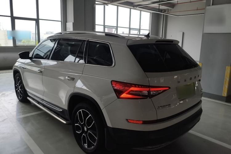 Used Skoda Kodiaq 2019 Facelifted TSI330 7-Seater Two-Wheel-Drive Luxury Enjoyment Edition China VI Standard Rear Left 45 Deg