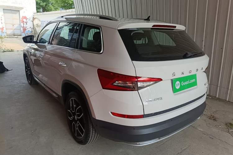 Used Skoda Kodiaq 2019 Facelifted TSI330 7-Seater Two-Wheel-Drive Luxury Enjoyment Edition China VI Standard Rear Left 45 Deg