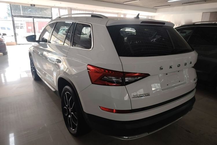 Used Skoda Kodiaq 2019 Facelifted TSI330 7-Seater Two-Wheel-Drive Luxury Enjoyment Edition China VI Standard Rear Left 45 Deg