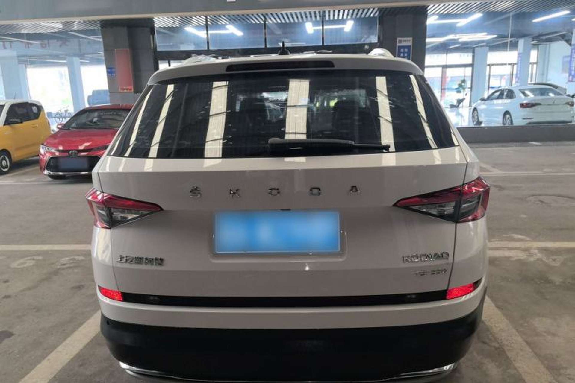 Used Skoda Kodiaq 2019 Facelifted TSI330 5-Seater Two-Wheel-Drive Luxury Enjoyment Edition China V Emission Standard Rear