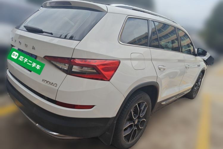 Used Skoda Kodiaq 2019 Facelifted TSI330 5-Seater Two-Wheel-Drive Luxury Enjoyment Edition China VI Standard Rear Right 45 Deg