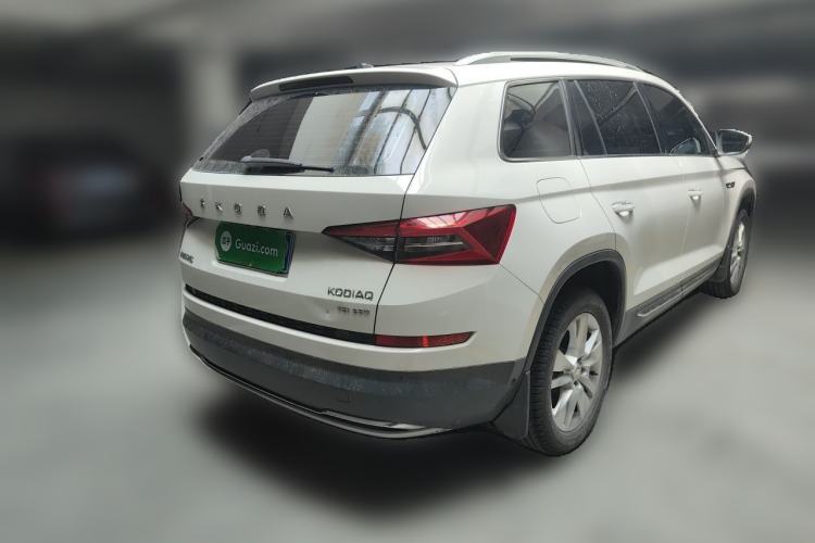 Used Skoda Kodiaq 2019 Facelifted TSI330 7-Seater Two-Wheel-Drive Luxury Enjoyment Edition China VI Standard Rear Right 45 Deg