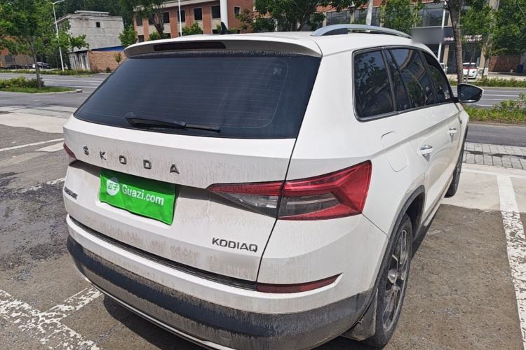 Used Skoda Kodiaq 2019 Facelifted TSI330 7-Seater Two-Wheel-Drive Luxury Enjoyment Edition China VI Standard Rear Right 45 Deg