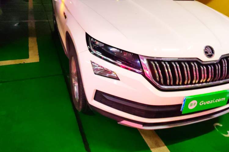 Used Skoda Kodiaq 2019 TSI330 5-Seat Two-Wheel Drive Luxury Enjoyment Edition China V Standard Right Front Headlight