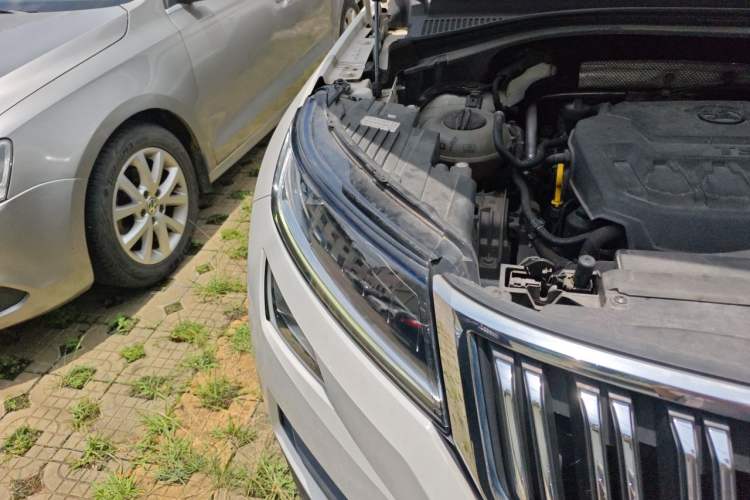 Used Skoda Kodiaq 2019 Facelifted TSI330 7-Seater Two-Wheel-Drive Luxury Enjoyment Edition China VI Standard Right Front Headlight