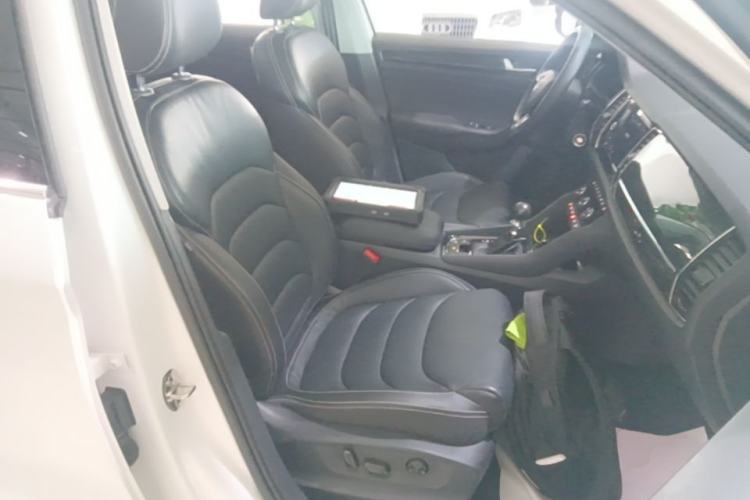 Used Skoda Kodiaq 2019 Facelifted TSI330 5-Seater Two-Wheel-Drive Luxury Enjoyment Edition China VI Standard Right Front Seat