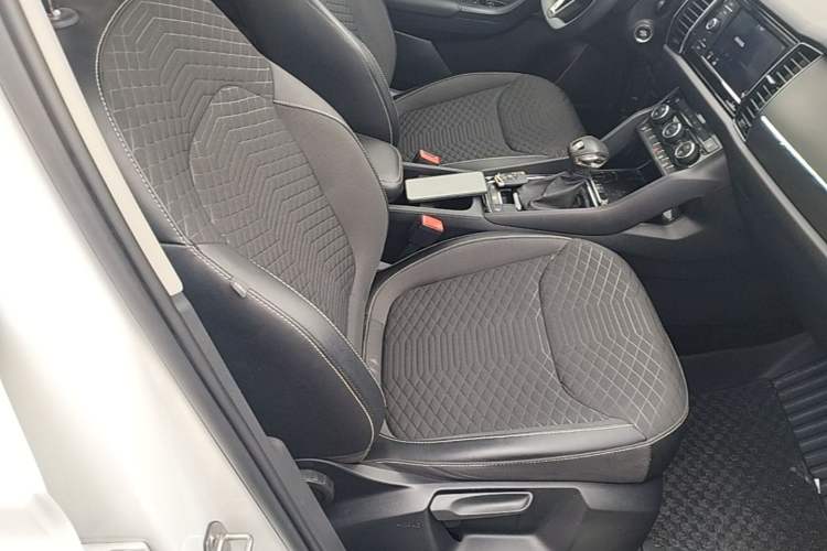 Used Skoda Kodiaq 2019 Restyled TSI330 7-Seater Two-Wheel Drive Comfort Edition China VI Standard Right Front Seat