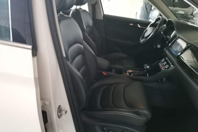 Used Skoda Kodiaq 2019 TSI330 7-Seater Two-Wheel-Drive Luxury Enjoyment Edition China VI Standard Right Front Seat