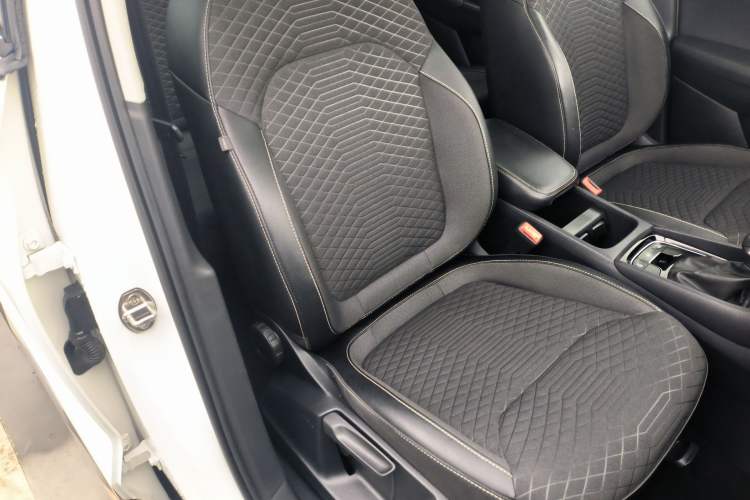 Used Skoda Kodiaq 2019 Restyled TSI330 7-Seater Two-Wheel Drive Comfort Edition China VI Standard Right Front Seat