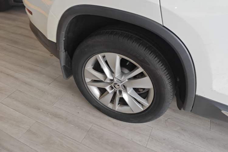 Used Skoda Kodiaq 2019 Restyled TSI330 5-Seater Two-Wheel Drive Comfort Version China VI Standard Right Rear Wheel Hub