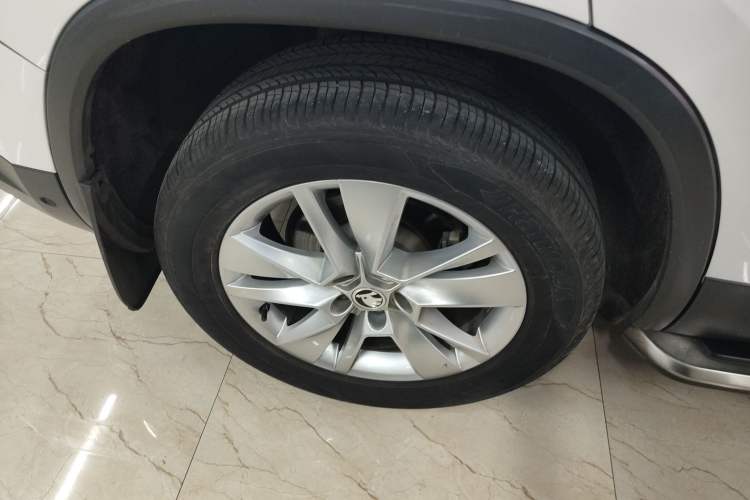 Used Skoda Kodiaq 2019 Facelifted TSI330 5-Seater Two-Wheel-Drive Luxury Enjoyment Edition China VI Standard Right Rear Wheel Hub