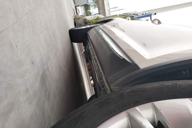 Used Skoda Kodiaq 2019 Restyled TSI330 7-Seater Two-Wheel Drive Comfort Edition China VI Standard Right Side Sill