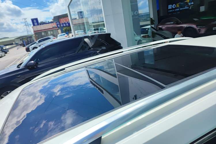 Used Skoda Kodiaq 2019 Facelifted TSI330 5-Seater Two-Wheel-Drive Luxury Enjoyment Edition China VI Standard Roof