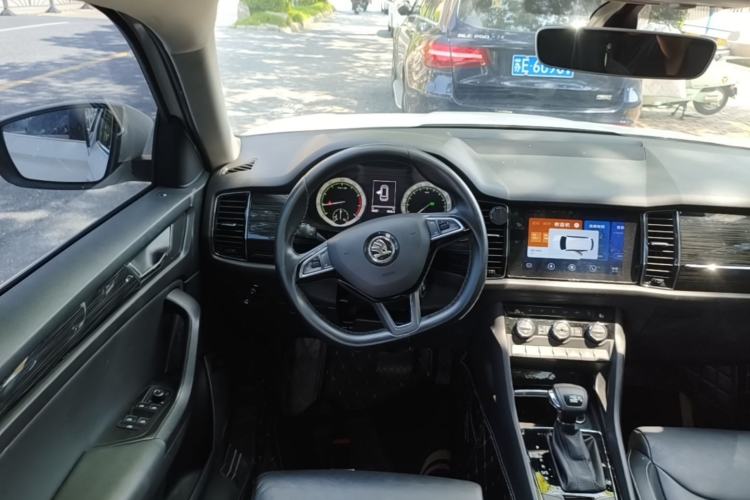 Used Skoda Kodiaq 2019 TSI330 5-Seat Two-Wheel Drive Luxury Enjoyment Edition China V Standard Steering Wheel