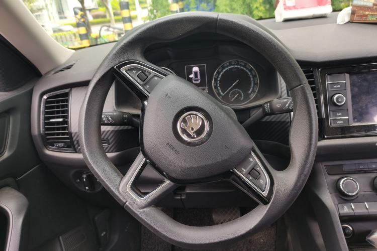 Used Skoda Kodiaq 2019 Restyled TSI330 5-Seater Two-Wheel Drive Standard Version China VI Steering Wheel