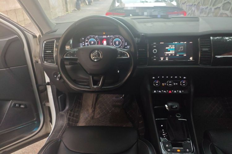 Used Skoda Kodiaq 2019 Facelifted TSI330 5-Seater Two-Wheel-Drive Luxury Enjoyment Edition China VI Standard Steering Wheel
