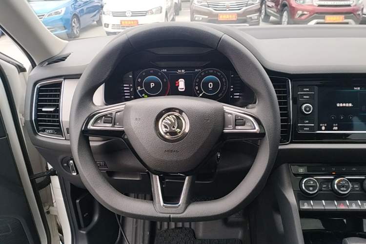 Used Skoda Kodiaq 2019 Restyled TSI330 7-Seater Two-Wheel Drive Comfort Edition China VI Standard Steering Wheel