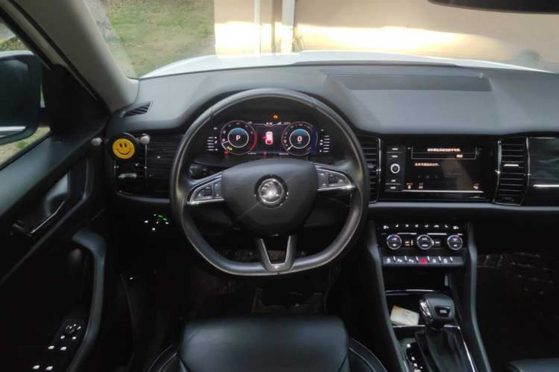 Used Skoda Kodiaq 2019 Facelifted TSI330 5-Seater Two-Wheel-Drive Luxury Enjoyment Edition China VI Standard Steering Wheel