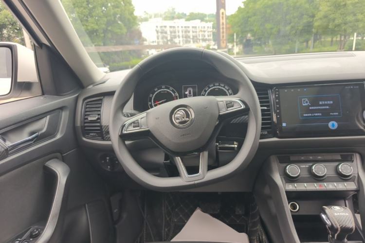Used Skoda Kodiaq 2019 Restyled TSI330 5-Seater Two-Wheel Drive Standard Version China VI Steering Wheel