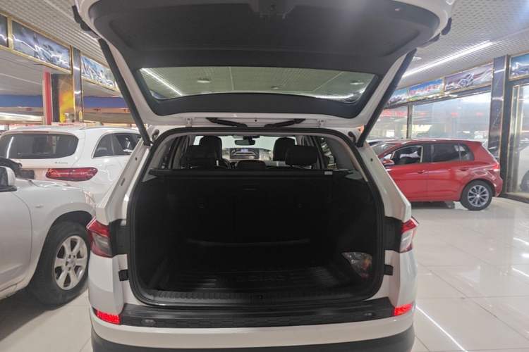 Used Skoda Kodiaq 2019 TSI330 5-Seat Two-Wheel Drive Luxury Enjoyment Edition China V Standard Trunk