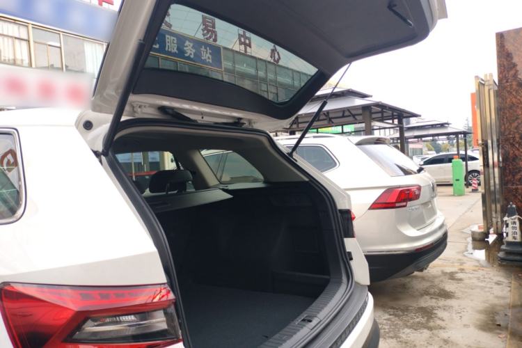 Used Skoda Kodiaq 2019 Facelifted TSI330 5-Seater Two-Wheel-Drive Luxury Enjoyment Edition China VI Standard Trunk