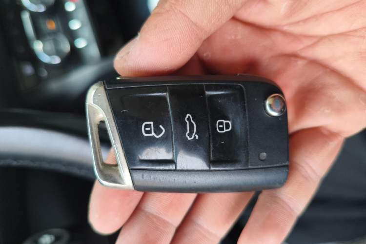 Used Skoda Kodiaq 2019 TSI330 5-Seat Two-Wheel Drive Luxury Enjoyment Edition China V Standard Vehicle Key