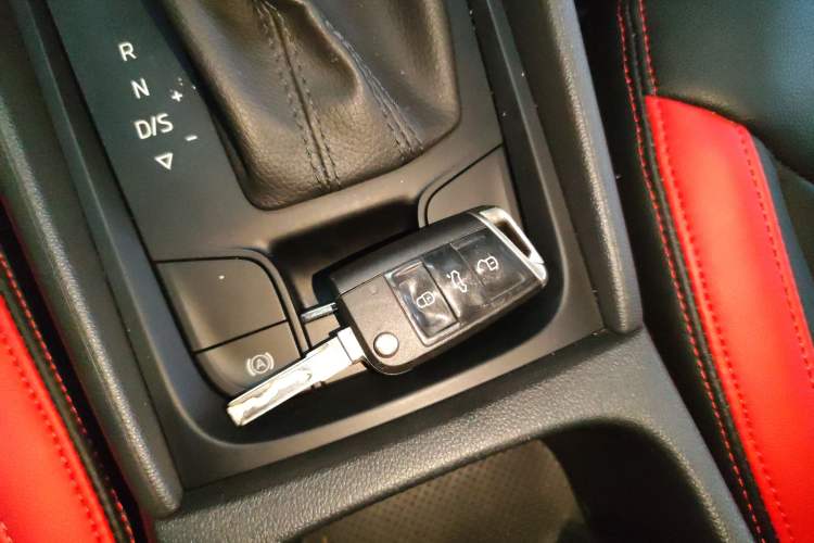 Used Skoda Kodiaq 2019 Restyled TSI330 5-Seater Two-Wheel Drive Standard Version China VI Vehicle Key
