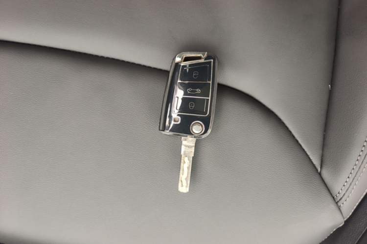 Used Skoda Kodiaq 2019 Restyled TSI330 5-Seater Two-Wheel Drive Standard Version China VI Vehicle Key