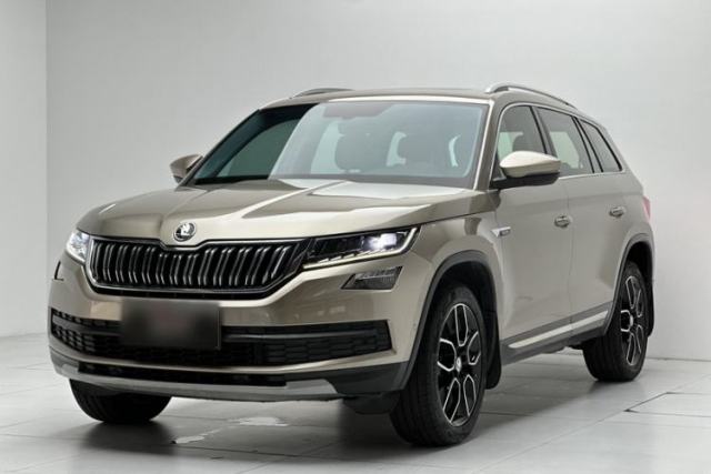 Used Skoda Kodiaq 2019 Facelifted TSI330 7-Seater Two-Wheel-Drive Luxury Enjoyment Edition China VI Standard