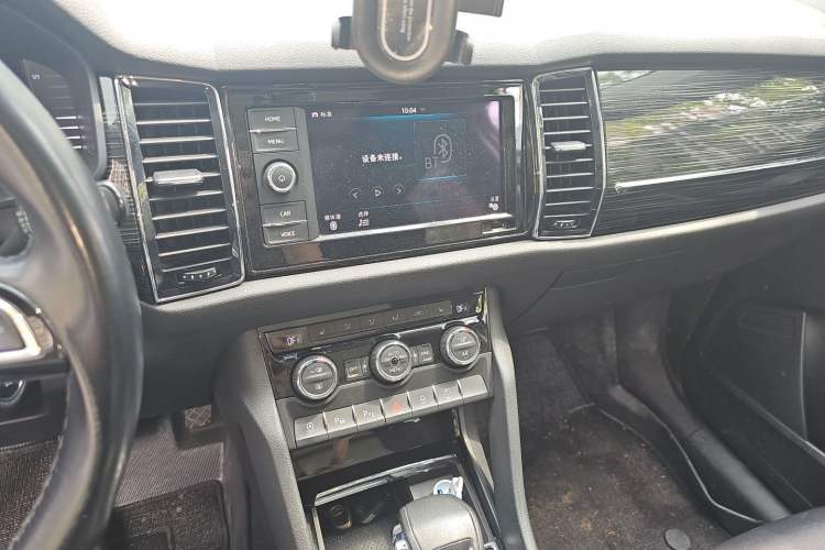 Used Skoda Kodiaq 2019 Facelifted TSI330 7-Seater Two-Wheel-Drive Luxury Enjoyment Edition China VI Standard Audio And AC Panel