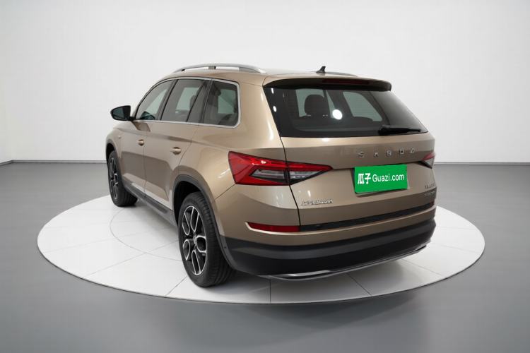 Used Skoda Kodiaq 2019 Facelifted TSI380 7-Seater All-Wheel-Drive Luxury Enjoyment Edition China VI Standard Exterior 2