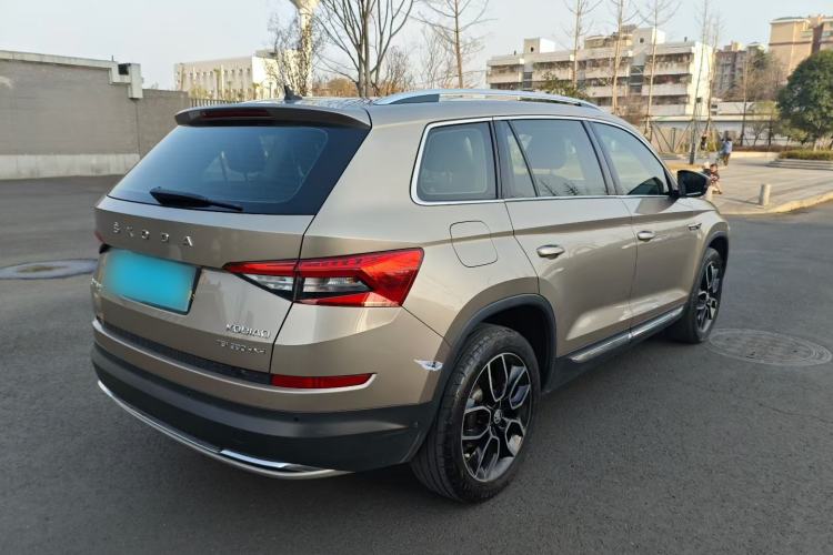 Used Skoda Kodiaq 2019 Facelifted TSI380 7-Seater All-Wheel-Drive Luxury Enjoyment Edition China VI Standard Exterior 6