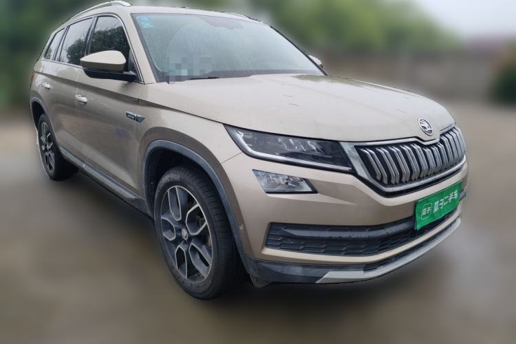 Used Skoda Kodiaq 2019 Facelifted TSI330 5-Seater Two-Wheel-Drive Luxury Enjoyment Edition China VI Standard Front Right 45 Deg
