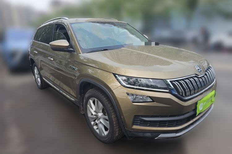 Used Skoda Kodiaq 2019 Facelifted TSI330 7-Seater Two-Wheel-Drive Luxury Enjoyment Edition China VI Standard Front Right 45 Deg
