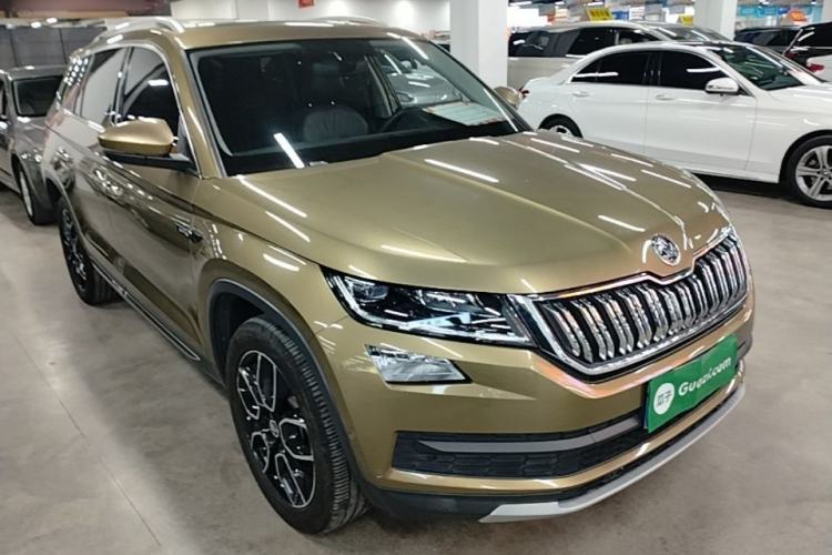 Used Skoda Kodiaq 2019 Facelifted TSI330 7-Seater Two-Wheel-Drive Luxury Enjoyment Edition China VI Standard Front Right 45 Deg