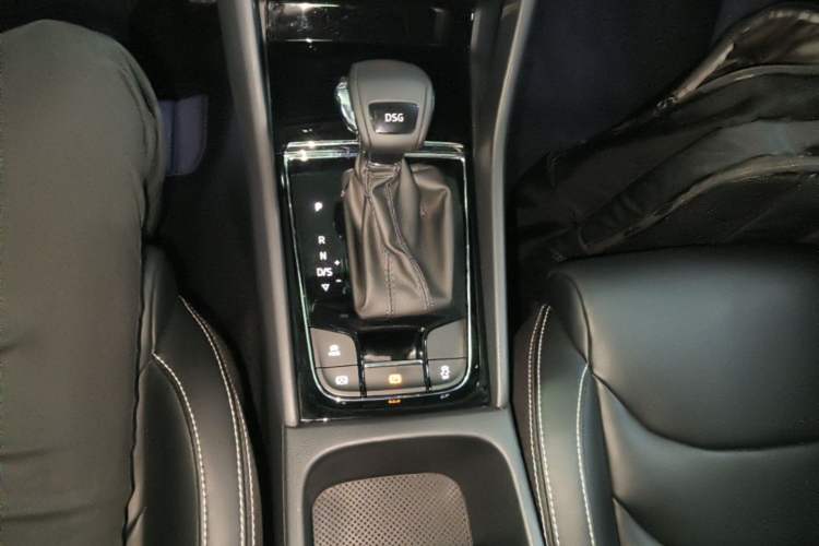 Used Skoda Kodiaq 2019 TSI330 5-Seat Two-Wheel Drive Luxury Enjoyment Edition China V Standard Gear Lever