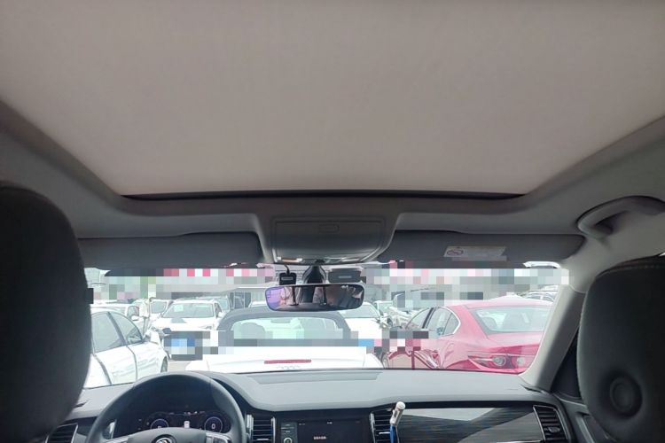 Used Skoda Kodiaq 2019 Facelifted TSI330 7-Seater Two-Wheel-Drive Luxury Enjoyment Edition China VI Standard Headliner