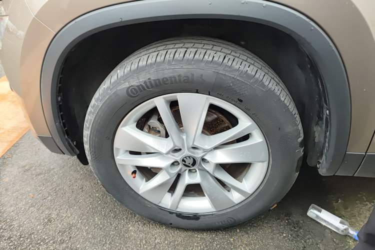 Used Skoda Kodiaq 2019 Restyled TSI330 5-Seater Two-Wheel Drive Comfort Version China VI Standard Left Front Wheel Hub