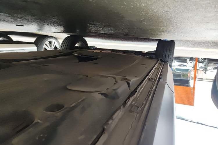 Used Skoda Kodiaq 2019 Restyled TSI330 5-Seater Two-Wheel Drive Comfort Version China VI Standard Left Side Sill