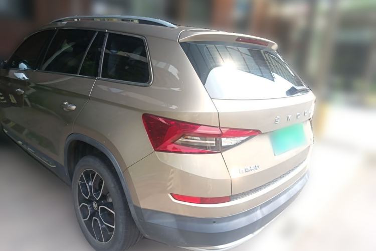 Used Skoda Kodiaq 2019 Facelifted TSI330 5-Seater Two-Wheel-Drive Luxury Enjoyment Edition China VI Standard Rear Left 45 Deg