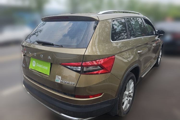 Used Skoda Kodiaq 2019 Facelifted TSI330 7-Seater Two-Wheel-Drive Luxury Enjoyment Edition China VI Standard Rear Right 45 Deg