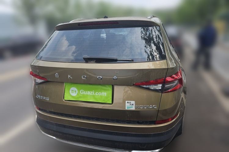 Used Skoda Kodiaq 2019 Facelifted TSI330 7-Seater Two-Wheel-Drive Luxury Enjoyment Edition China VI Standard Rear