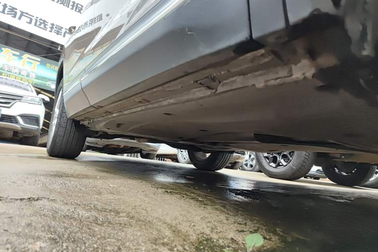 Used Skoda Kodiaq 2019 Restyled TSI330 5-Seater Two-Wheel Drive Comfort Version China VI Standard Right Side Sill