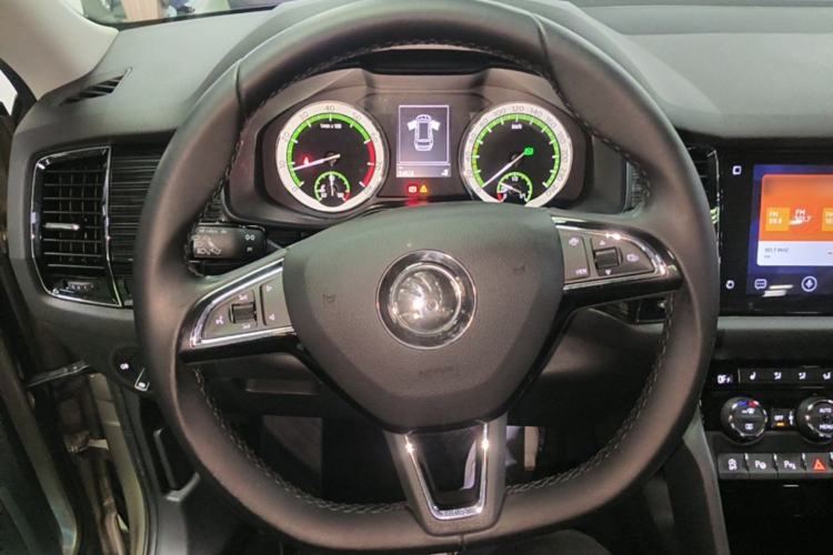 Used Skoda Kodiaq 2019 TSI330 5-Seat Two-Wheel Drive Luxury Enjoyment Edition China V Standard Steering Wheel