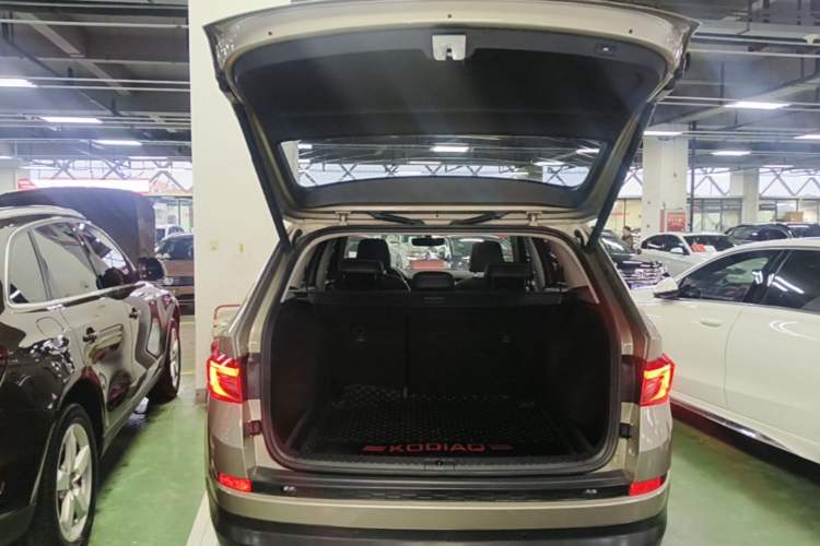 Used Skoda Kodiaq 2019 TSI330 5-Seat Two-Wheel Drive Luxury Enjoyment Edition China V Standard Trunk